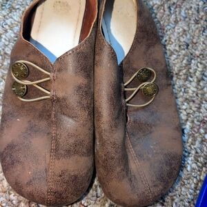Artsy Handmade Shoes Fits 8